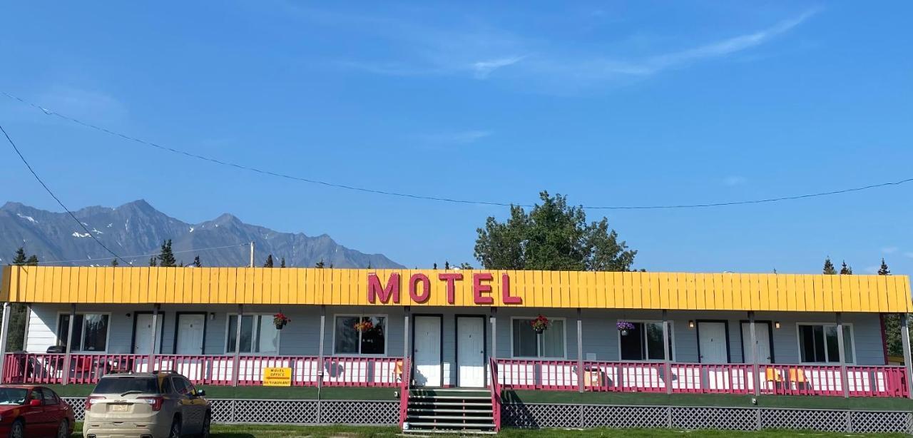 Glacier View Inn Haines Junction Eksteriør billede